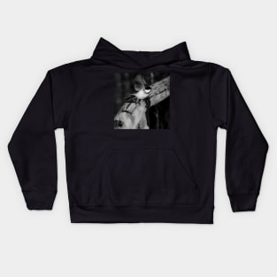 Chickadee taking flight in black and white. Kids Hoodie